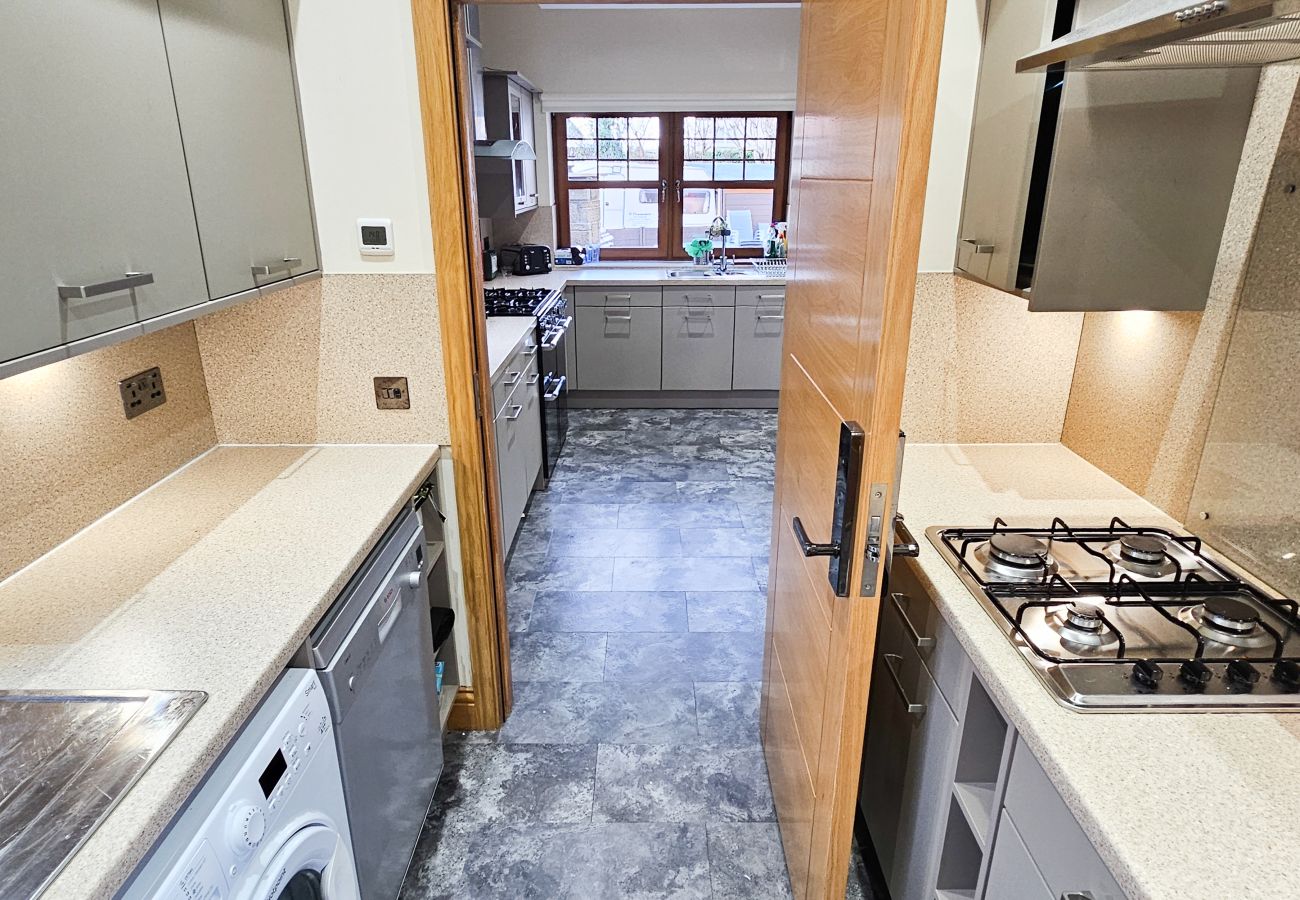 Rent by room in Tranent - St Martins  Guest House - Room 1