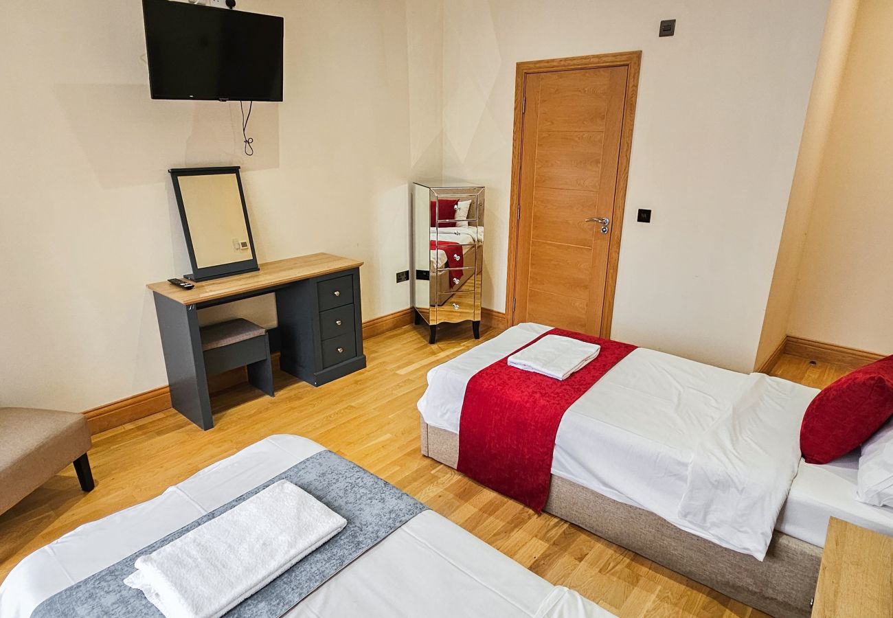 Rent by room in Tranent - St Martins  Guest House - Room 2