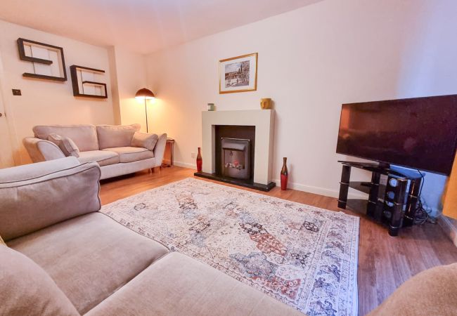 Apartment in Aberdeen - South College 2 Bedroom Apartment - Aberdeen - Free Parking