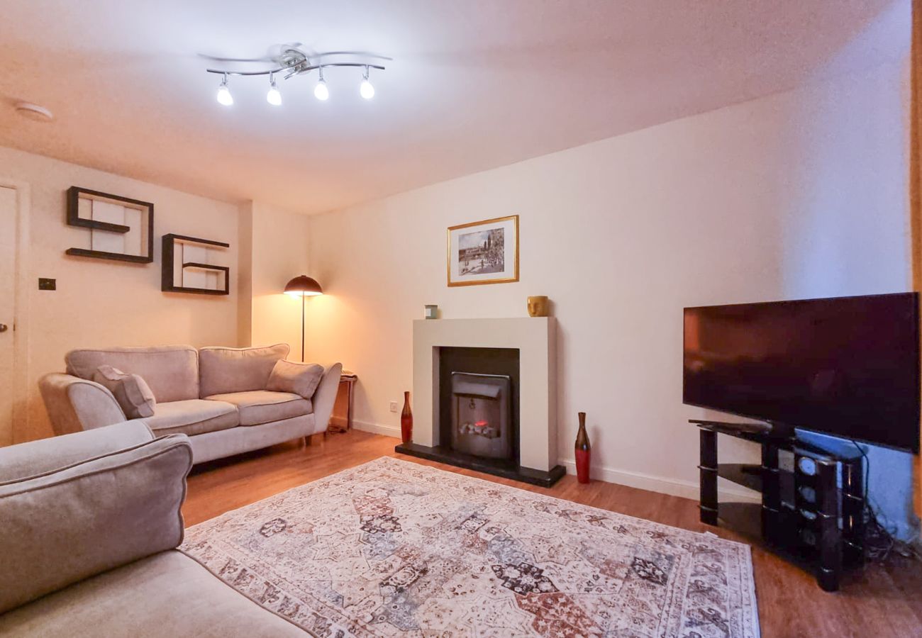 Apartment in Aberdeen - South College 2 Bedroom Apartment - Aberdeen - Free Parking