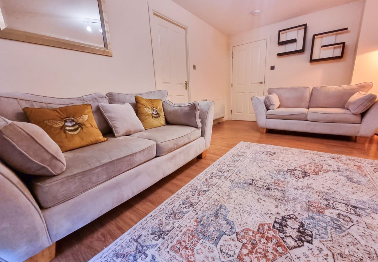 Apartment in Aberdeen - South College 2 Bedroom Apartment - Aberdeen - Free Parking