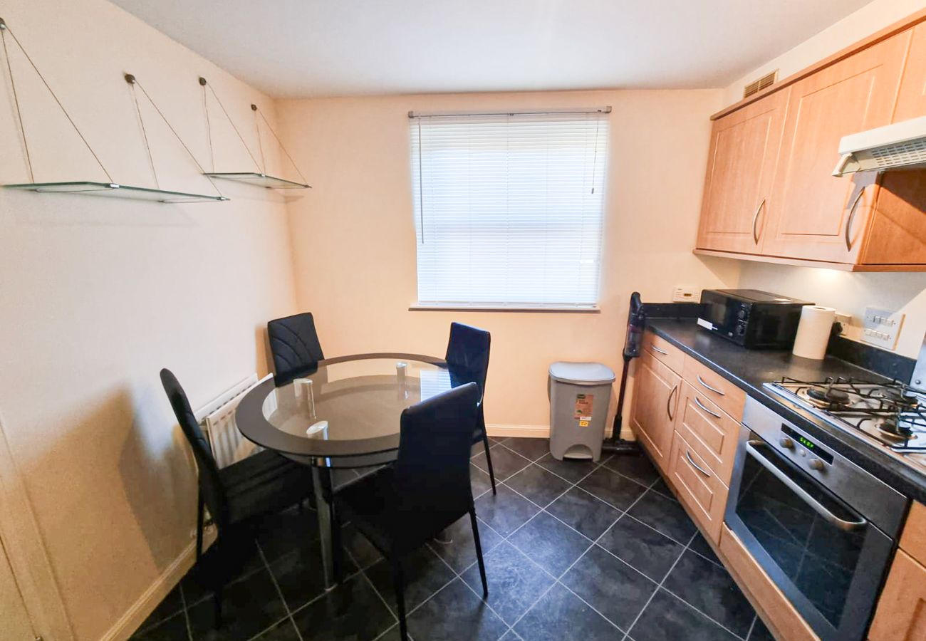 Apartment in Aberdeen - South College 2 Bedroom Apartment - Aberdeen - Free Parking