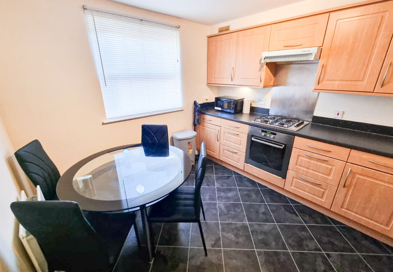 Apartment in Aberdeen - South College 2 Bedroom Apartment - Aberdeen - Free Parking