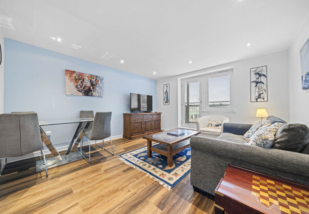 Apartment in Edinburgh - Slateford  2 Bedroom Apartment - Edinburgh 