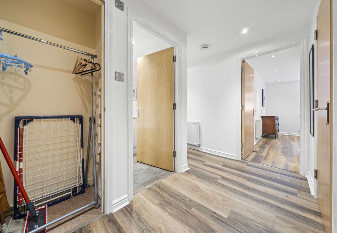 Apartment in Edinburgh - Slateford  2 Bedroom Apartment - Edinburgh 