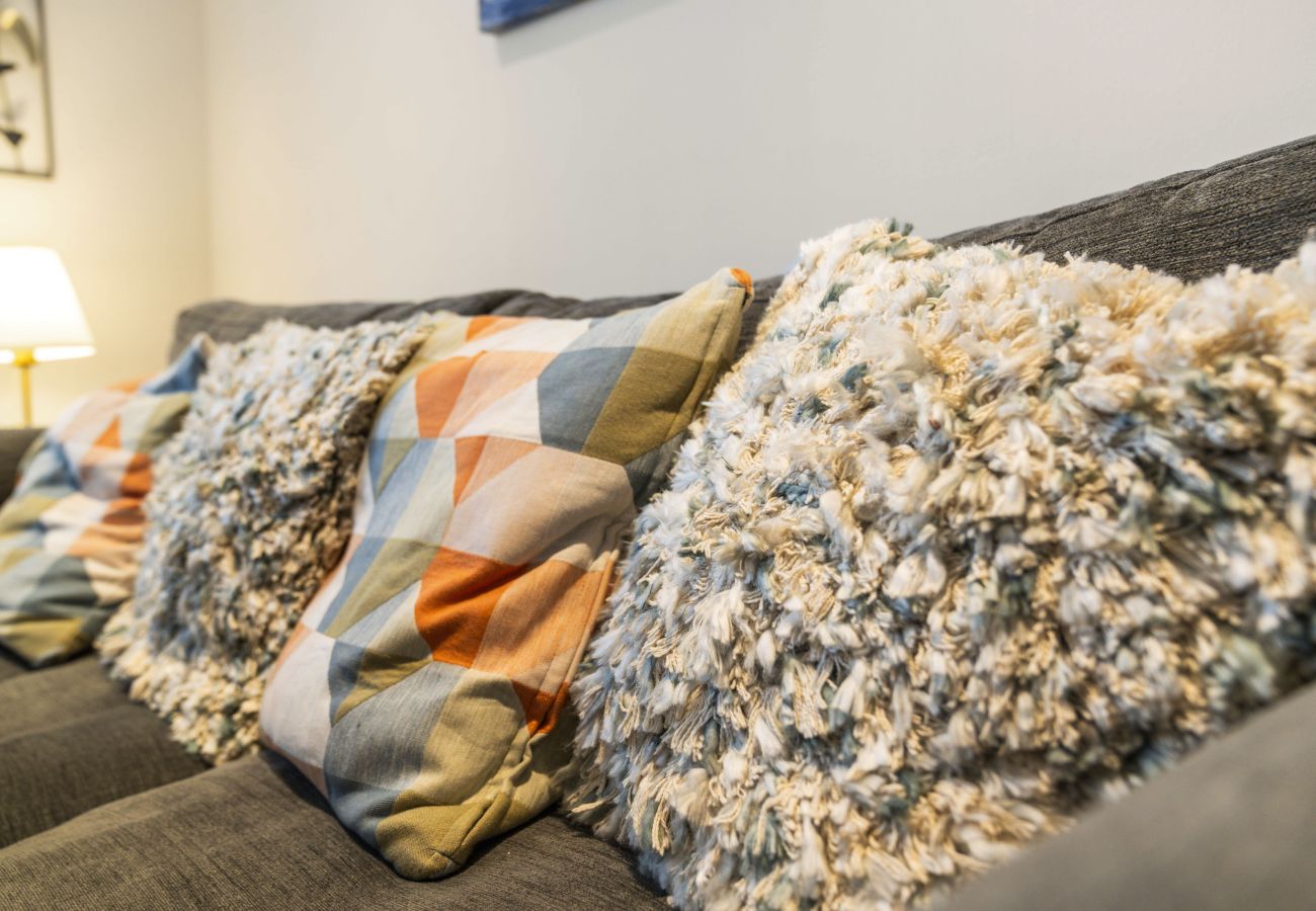 Apartment in Edinburgh - Slateford  2 Bedroom Apartment - Edinburgh 
