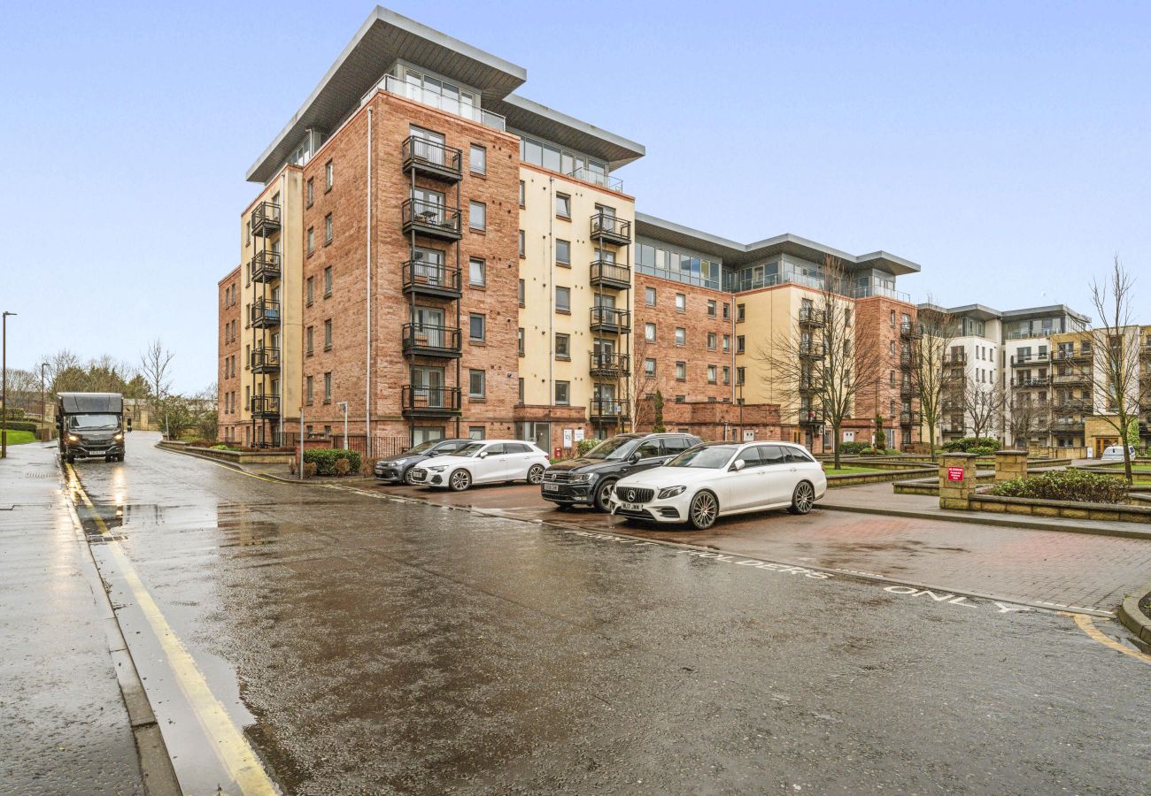 Apartment in Edinburgh - Slateford  2 Bedroom Apartment - Edinburgh 