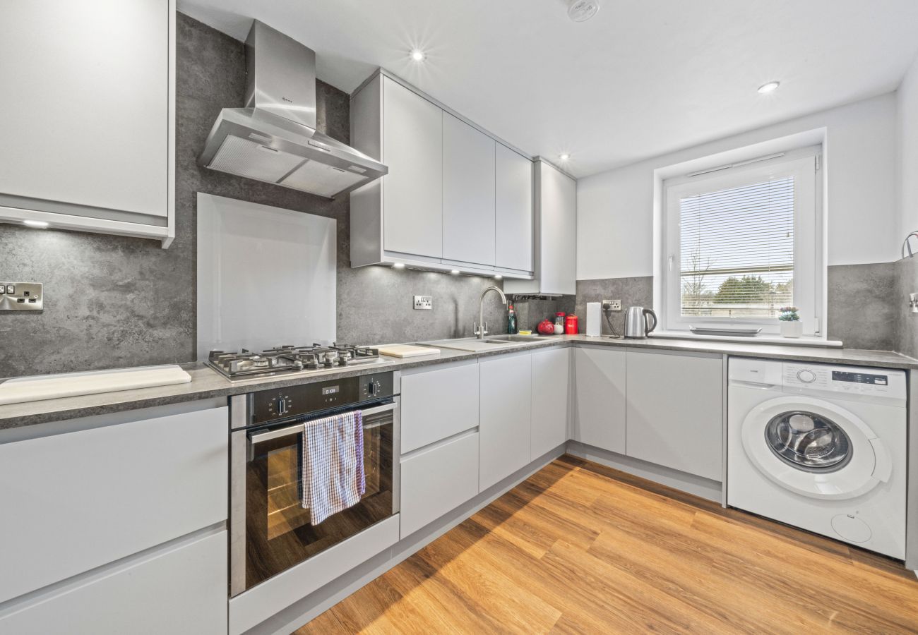 Apartment in Edinburgh - Slateford  2 Bedroom Apartment - Edinburgh 