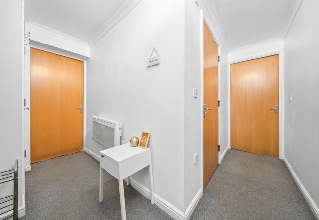 Apartment in Edinburgh - Saughton Suite with views of Water of Leith	 Apartment in Edinburgh - Saughton Suite with views of Water of Leith