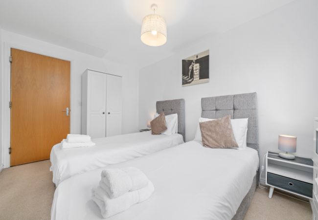 Apartment in Edinburgh - Saughton Suite with views of Water of Leith	 Apartment in Edinburgh - Saughton Suite with views of Water of Leith