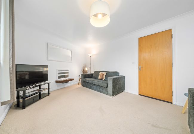 Apartment in Edinburgh - Saughton Suite with views of Water of Leith	 Apartment in Edinburgh - Saughton Suite with views of Water of Leith