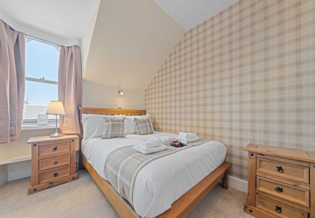 House in Inverness - mySTAYINN Cedar Villa 9 Bedroom House - Inverness House in Inverness - mySTAYINN Cedar Villa 9 Bedroom House - Inverness