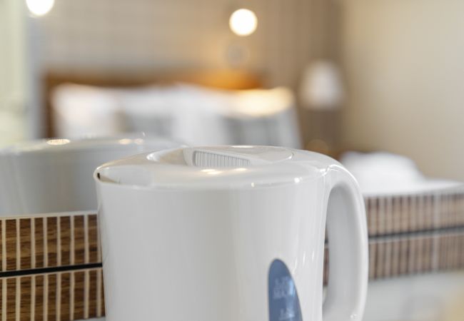 House in Inverness - mySTAYINN Cedar Villa 9 Bedroom House - Inverness House in Inverness - mySTAYINN Cedar Villa 9 Bedroom House - Inverness