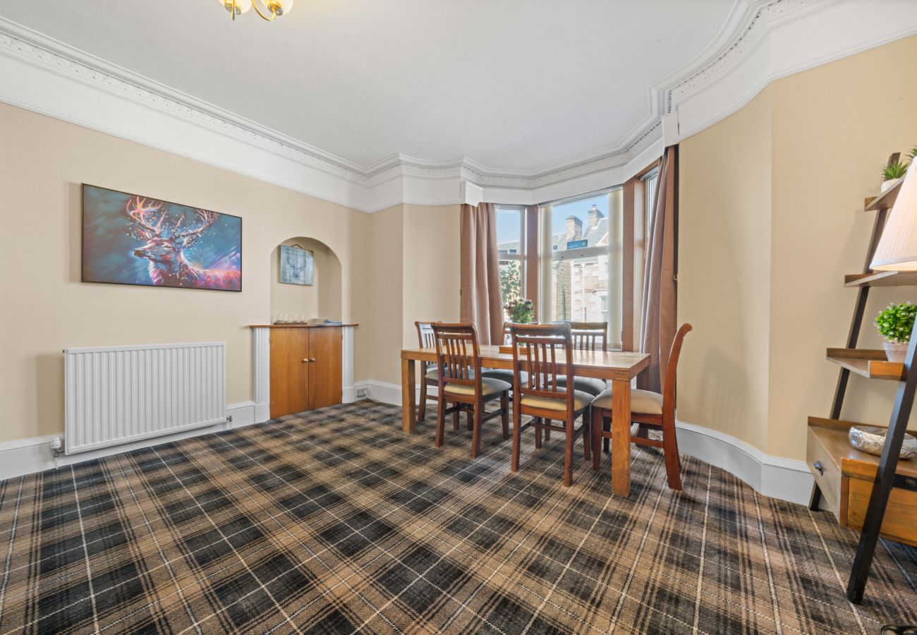 Rent by room in Inverness - mySTAYINN Cedar Villa Guest House - Room 1
