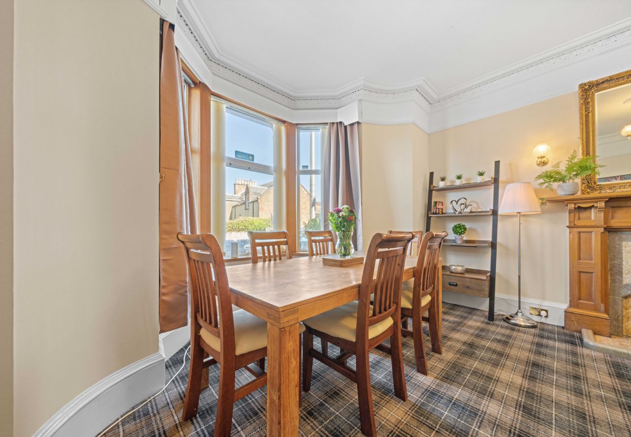 Rent by room in Inverness - mySTAYINN Cedar Villa Guest House - Room 7