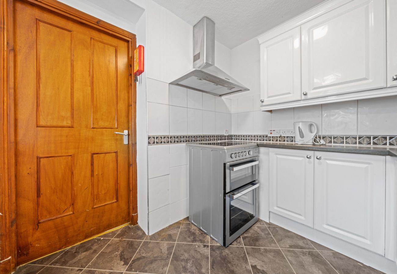 Rent by room in Inverness - mySTAYINN Cedar Villa Guest House - Room 7