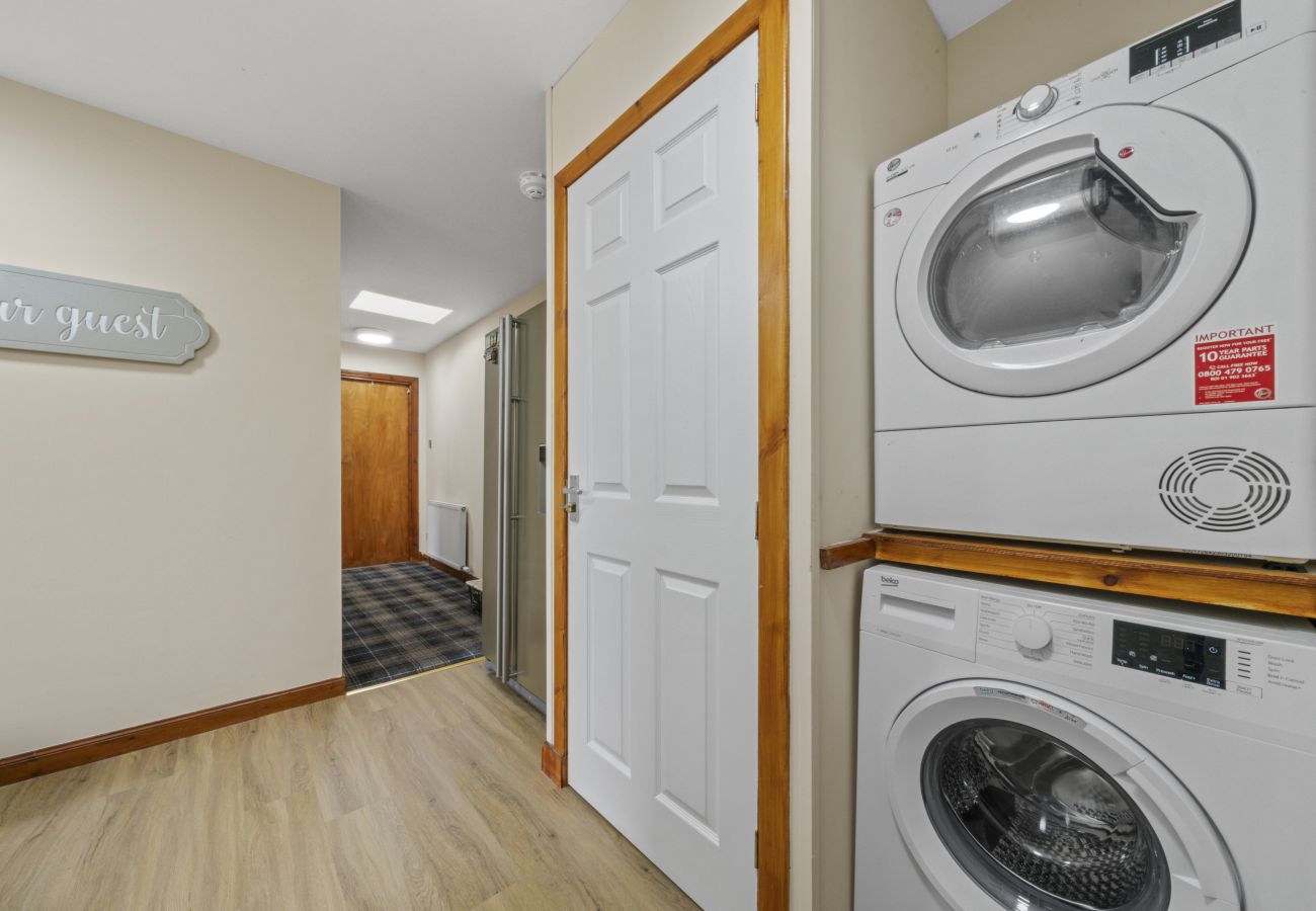 Rent by room in Inverness - mySTAYINN Cedar Villa Guest House - Room 7