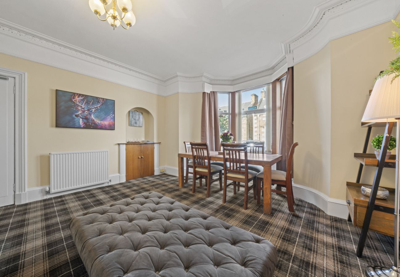 Rent by room in Inverness - mySTAYINN Cedar Villa Guest House - Room 7