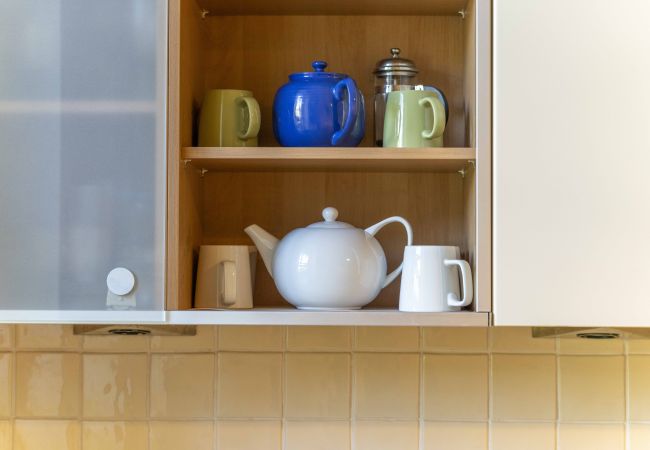 Apartment in Edinburgh - Hope Park 3 Bedroom Apartment - Edinburgh Apartment in Edinburgh - Hope Park 3 Bedroom Apartment - Edinburgh