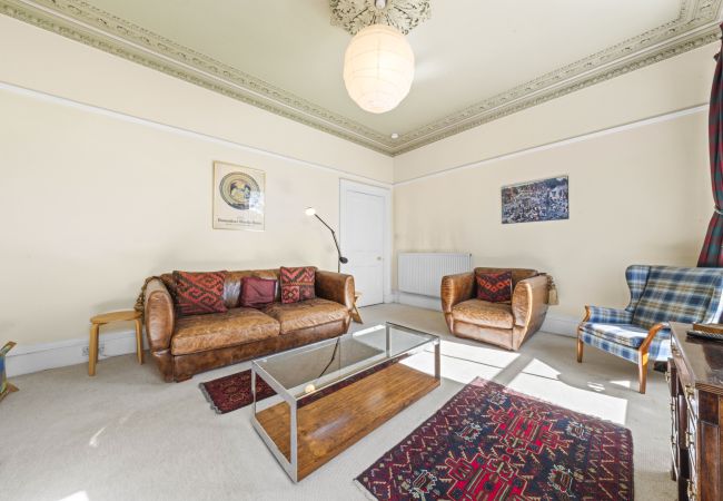Apartment in Edinburgh - Hope Park 3 Bedroom Apartment - Edinburgh Apartment in Edinburgh - Hope Park 3 Bedroom Apartment - Edinburgh