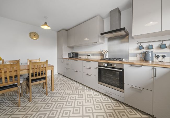 House in Inverness - Heather 3 Bedroom House - Inverness House in Inverness - Heather 3 Bedroom House - Inverness