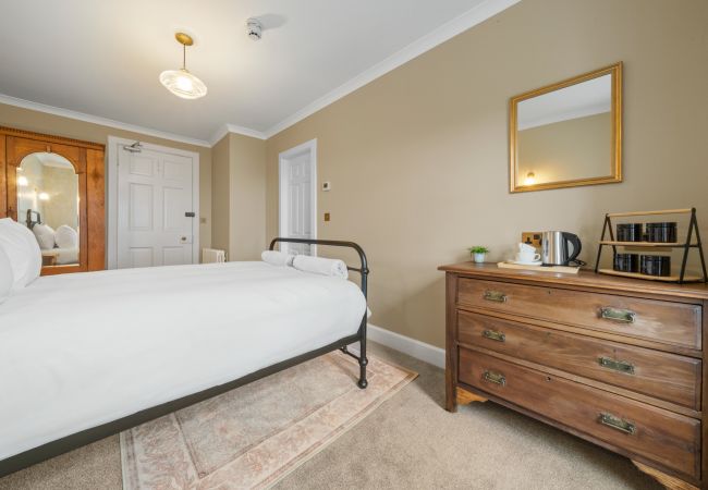 Rent by room in Onich - Cuilcheanna House - Skye Room  Rent by room in Onich - Cuilcheanna House - Skye Room