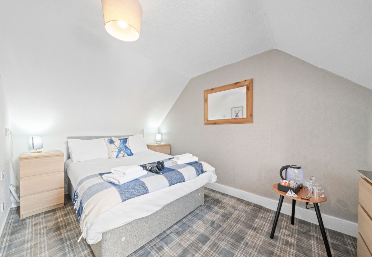 Cottage in Inverness - Cloudhowe 4 Bedroom Cottage -  Inverness