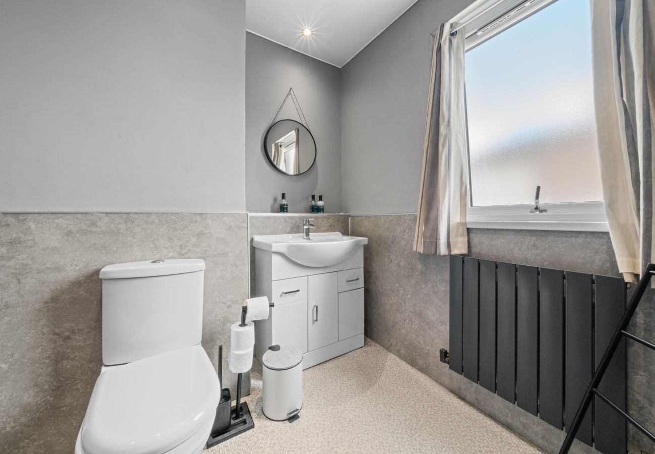Cottage in Inverness - Cloudhowe 4 Bedroom Cottage -  Inverness