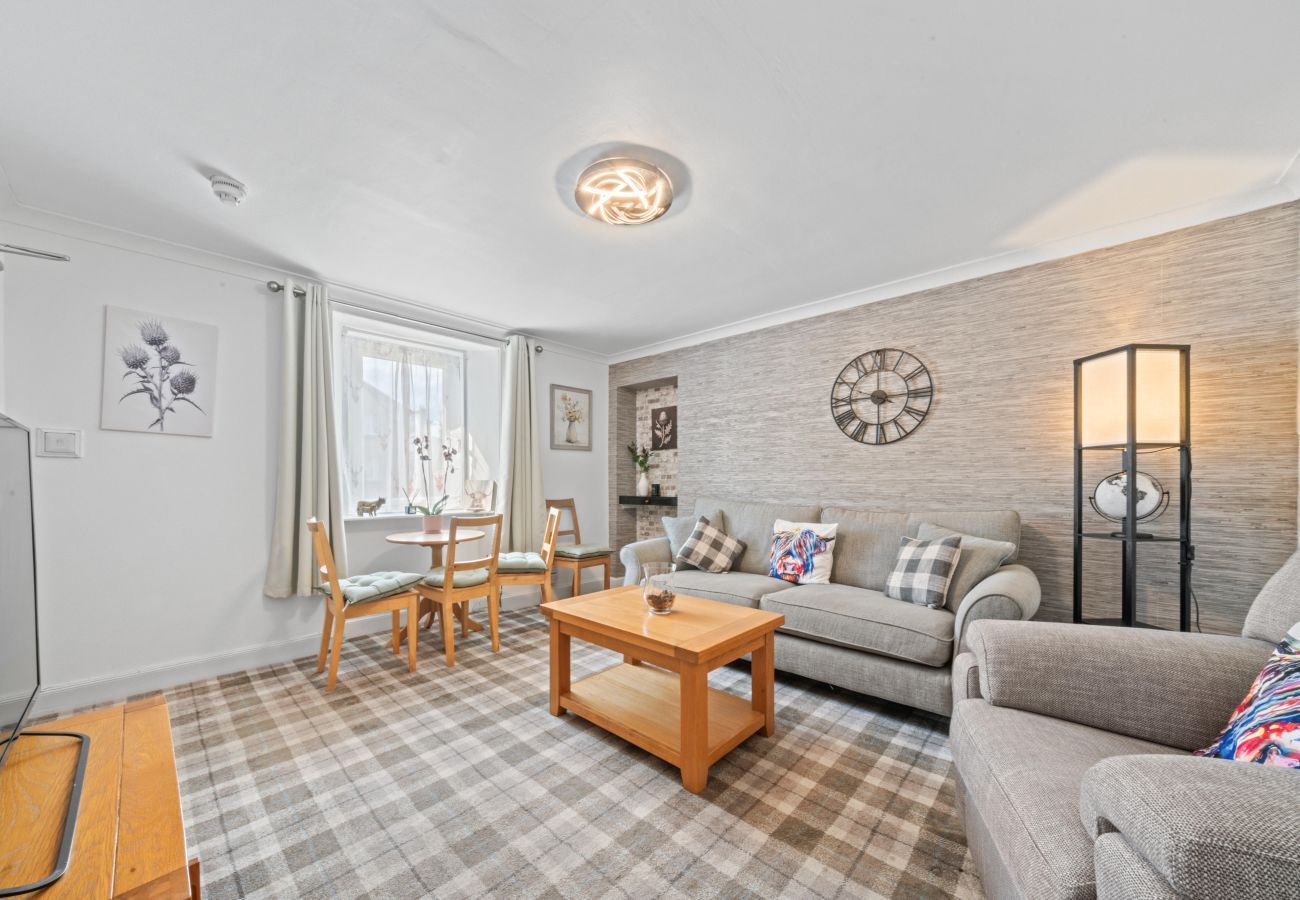 Cottage in Inverness - Cloudhowe 4 Bedroom Cottage -  Inverness