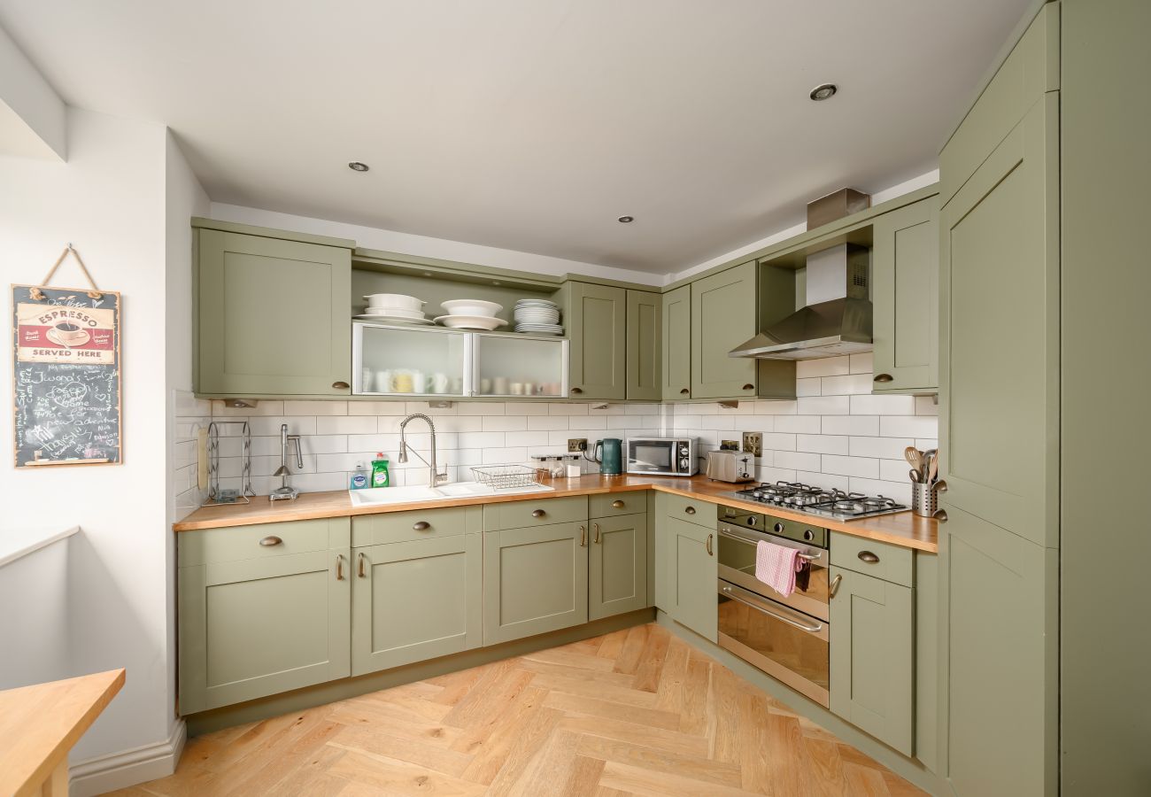 Apartment in Edinburgh - Pilrig Heights 2 Bedroom Apartment - Edinburgh 
