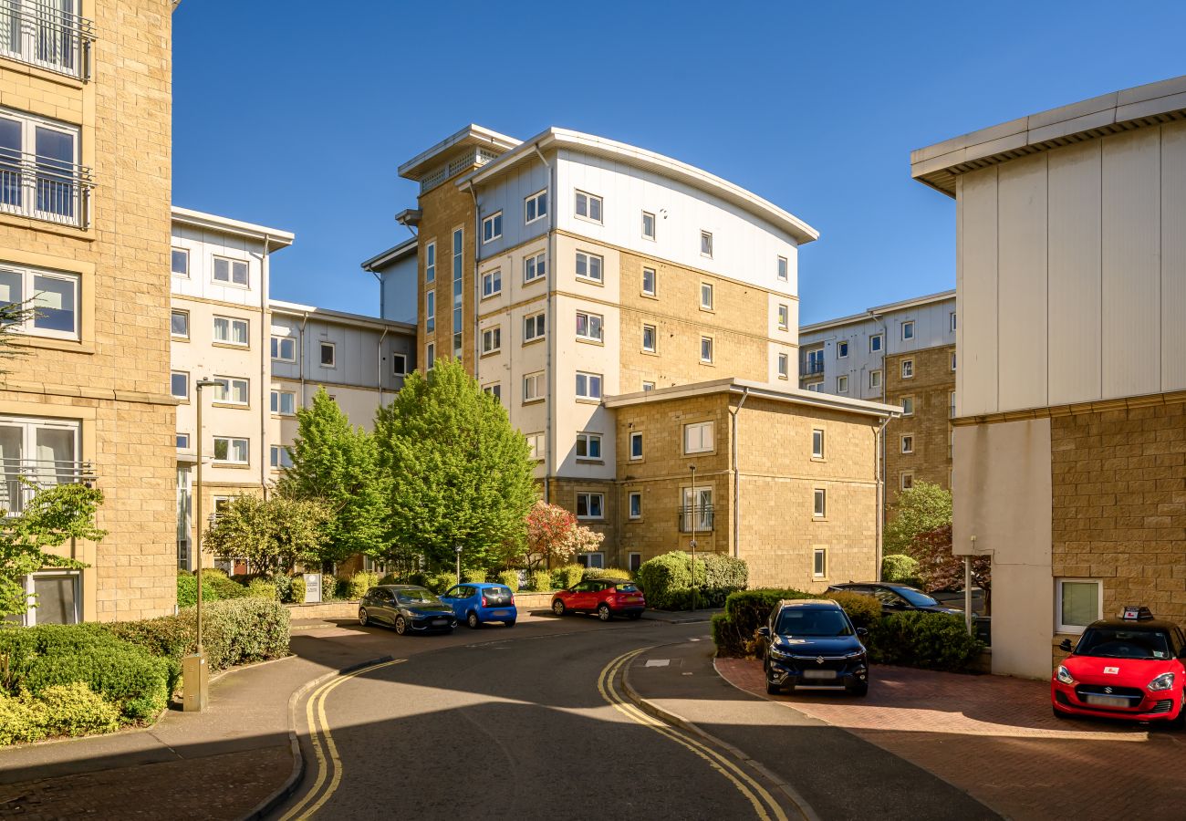 Apartment in Edinburgh - Pilrig Heights 2 Bedroom Apartment - Edinburgh 