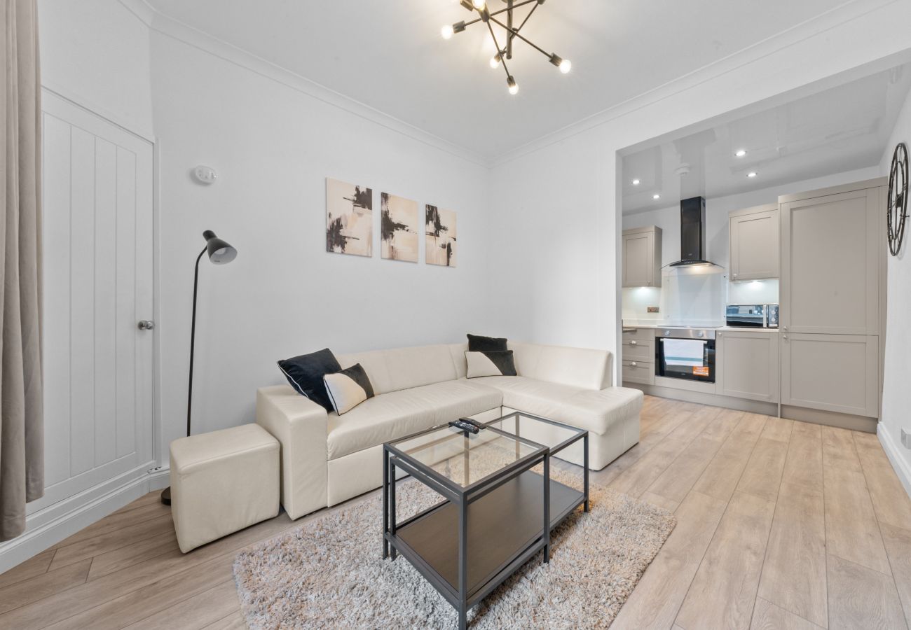 Apartment in Edinburgh - Smithfield 1 Bedroom Apartment with Sofa Bed - Edinburgh 