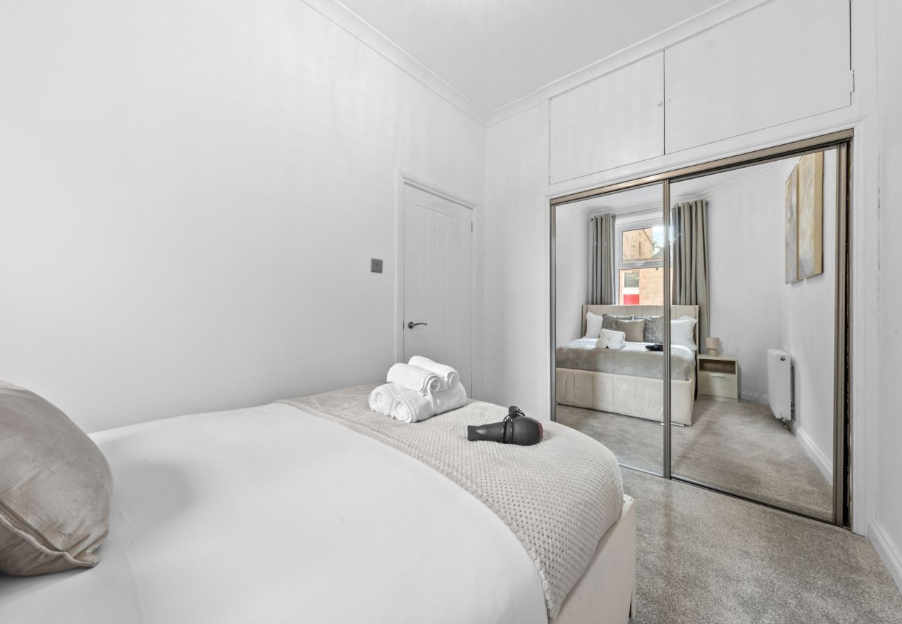 Apartment in Edinburgh - Smithfield 1 Bedroom Apartment with Sofa Bed - Edinburgh 