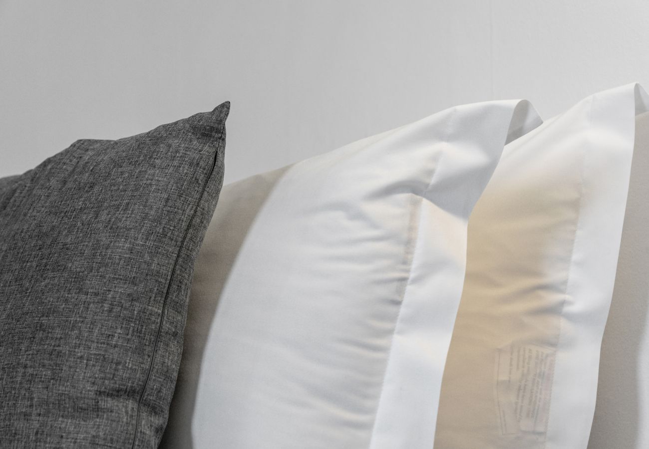 Apartment in Edinburgh - Smithfield 1 Bedroom Apartment with Sofa Bed - Edinburgh 