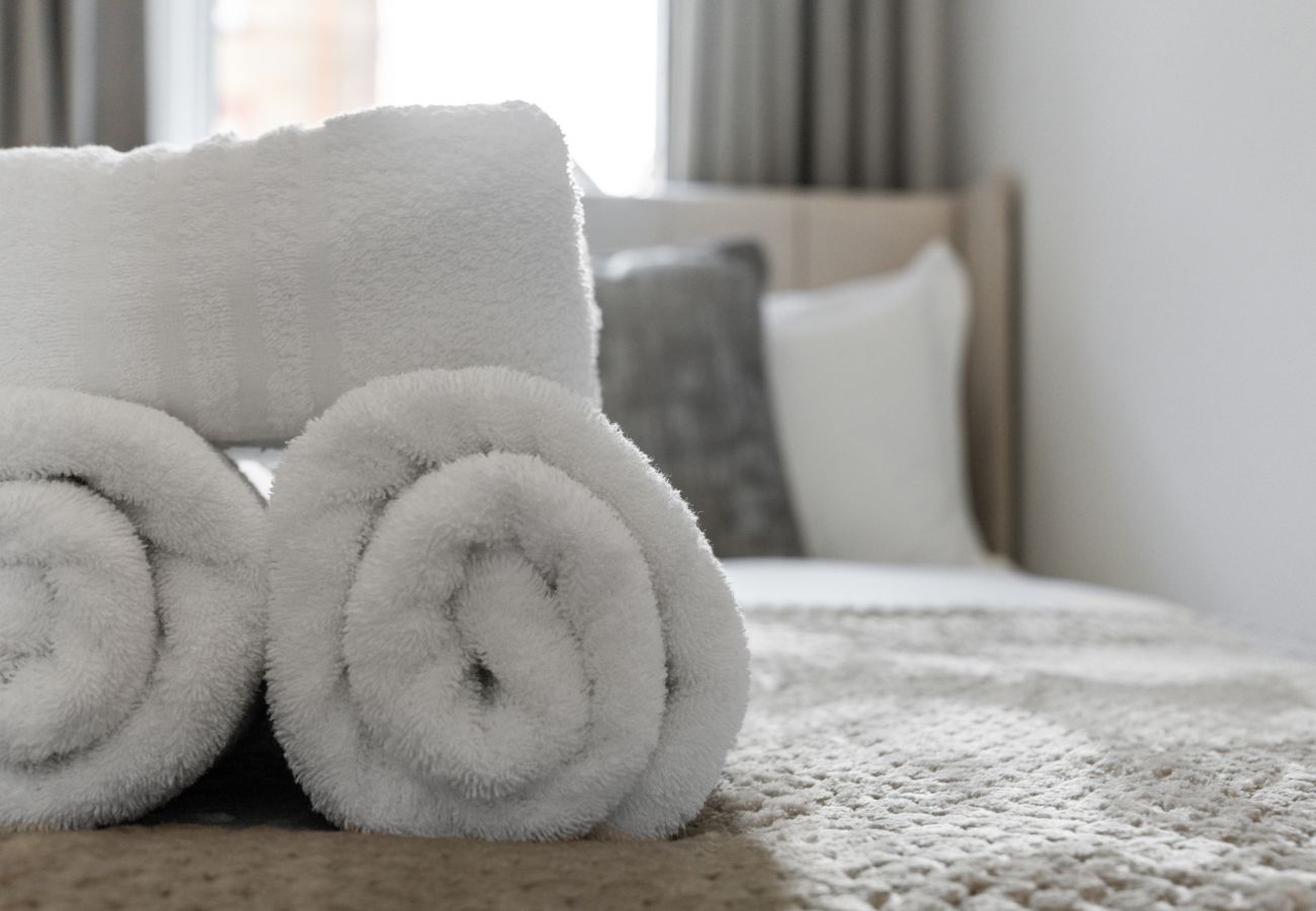 Apartment in Edinburgh - Smithfield 1 Bedroom Apartment with Sofa Bed - Edinburgh 