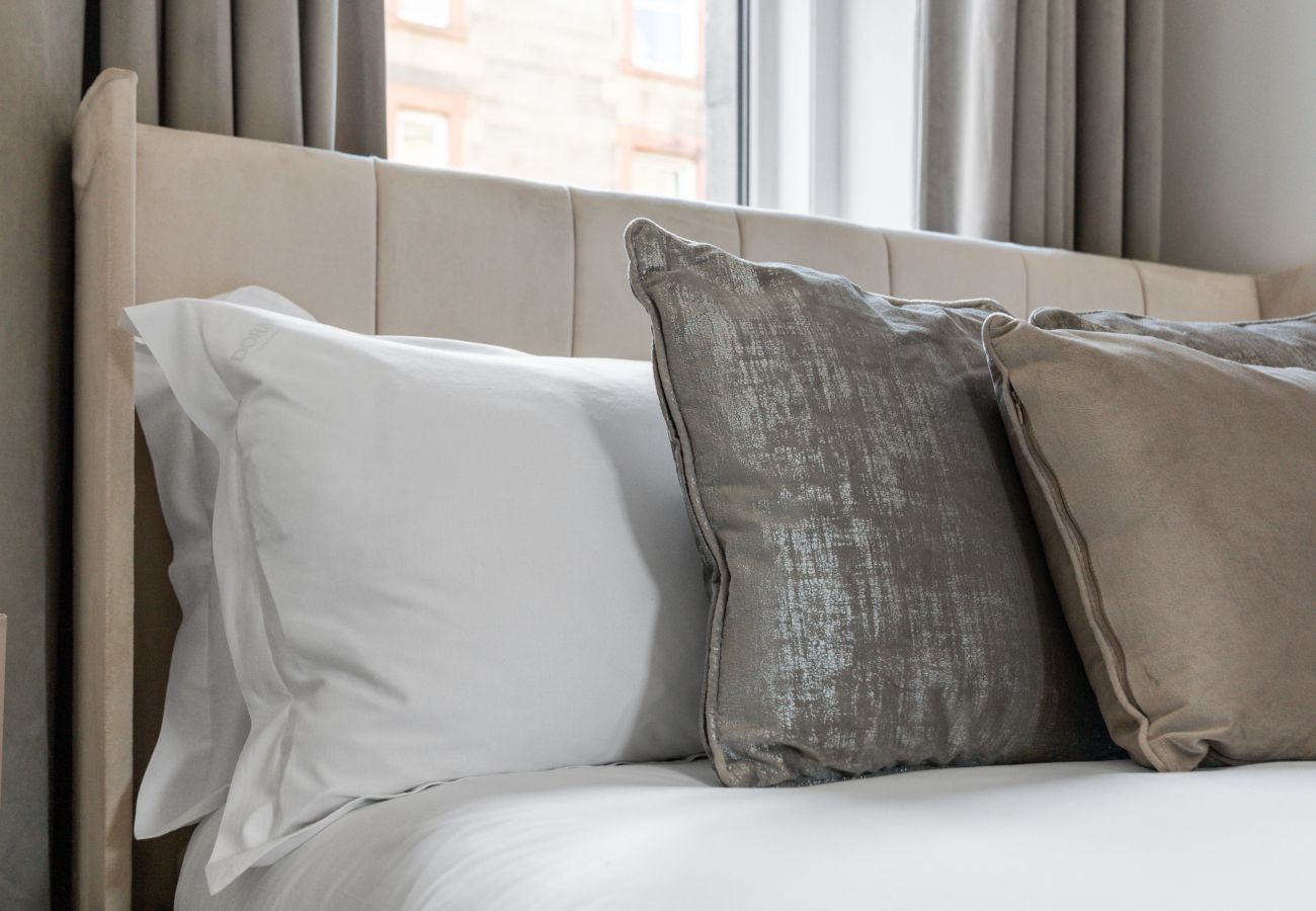 Apartment in Edinburgh - Smithfield 1 Bedroom Apartment with Sofa Bed - Edinburgh 