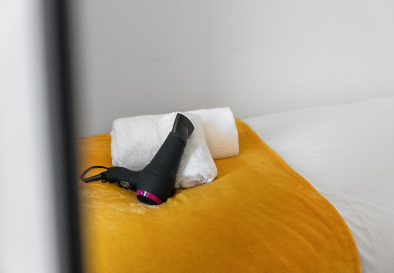 Apartment in Edinburgh - Smithfield 1 Bedroom Apartment with Sofa Bed - Edinburgh 