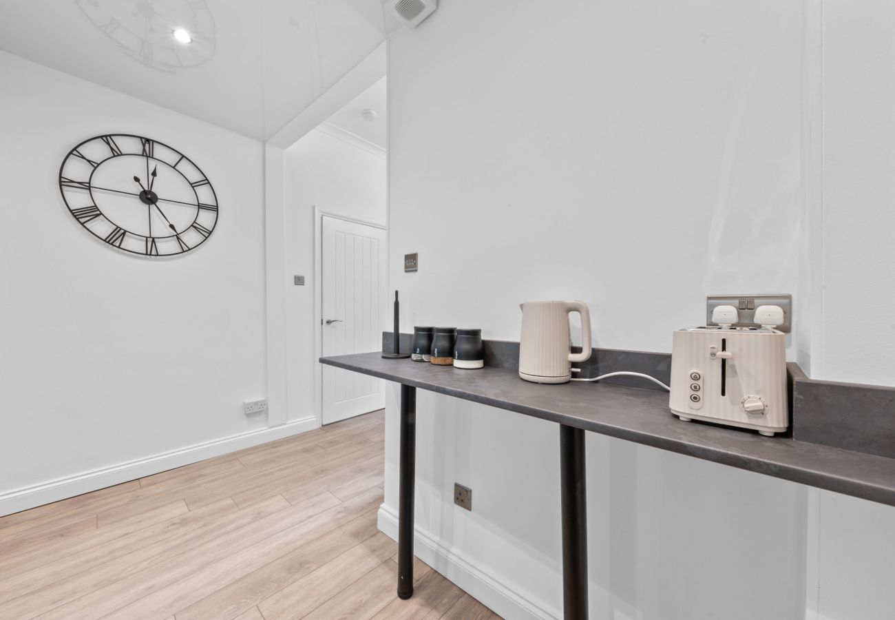 Apartment in Edinburgh - Smithfield 1 Bedroom Apartment with Sofa Bed - Edinburgh 
