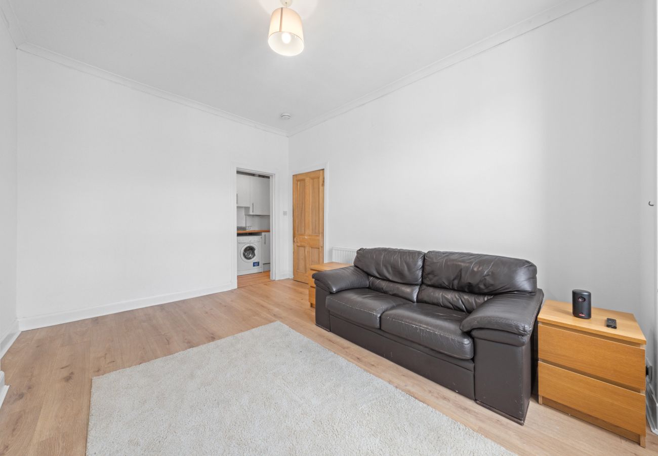 Apartment in Edinburgh -  Welcoming 1 Bedroom Apartment - Fountain Park - Edinburgh 