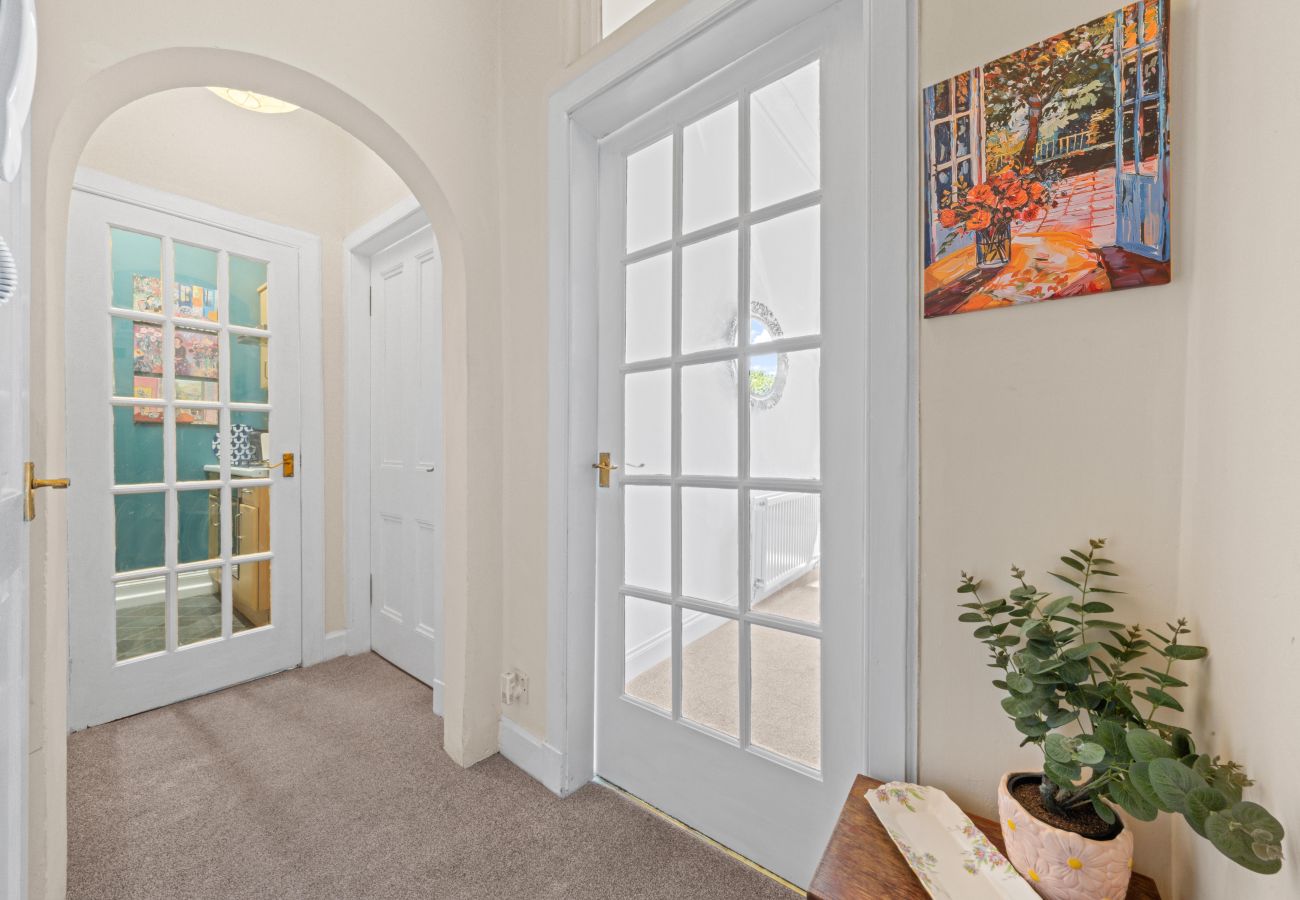 Apartment in Edinburgh -  Cosy 1 Bedroom Apartment next to Fountain Park - Edinburgh 