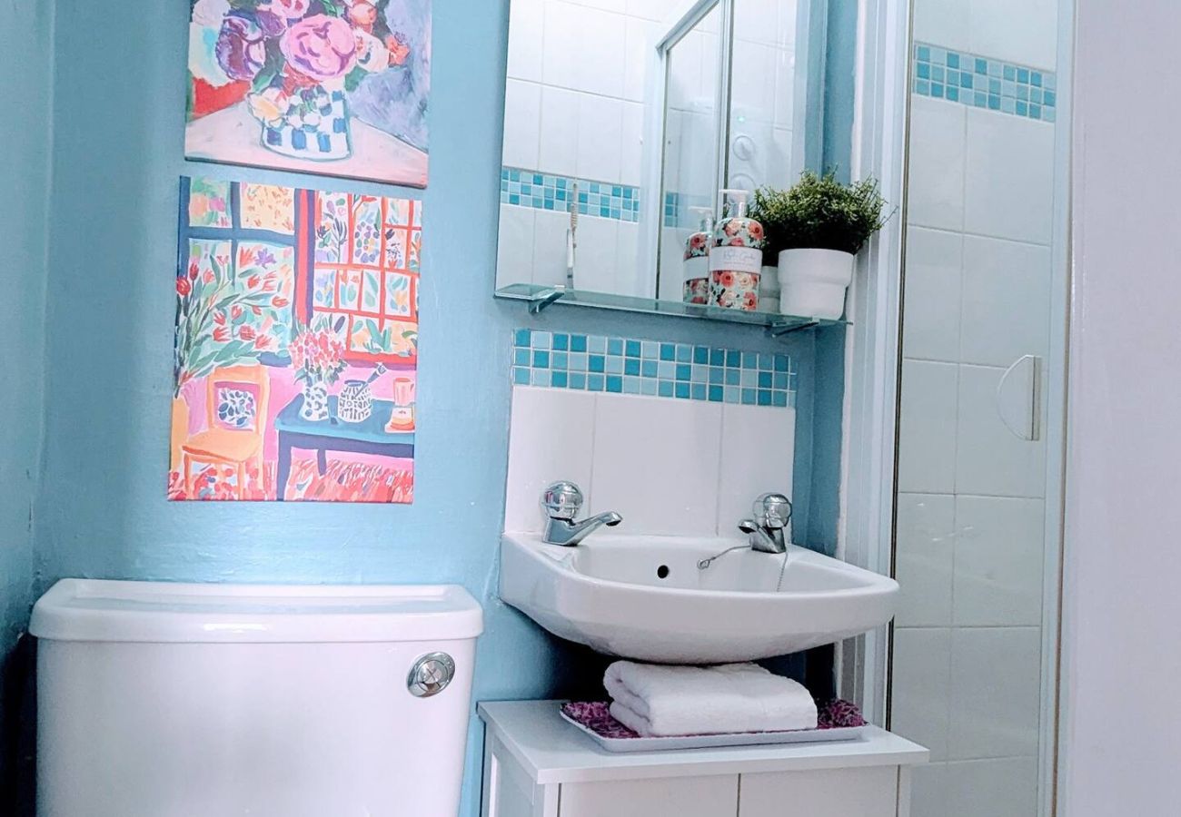 Apartment in Edinburgh -  Cosy 1 Bedroom Apartment next to Fountain Park - Edinburgh 