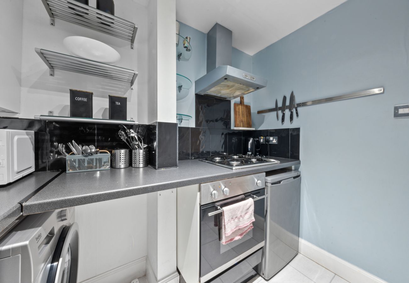 Apartment in Edinburgh - Thorntree 2 Bedroom Apartment with Sofa Bed  - Edinburgh 