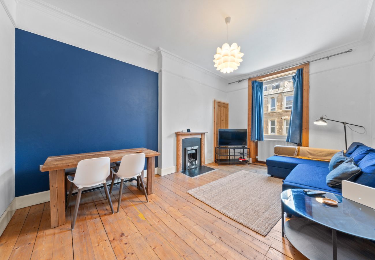Apartment in Edinburgh - Thorntree 2 Bedroom Apartment with Sofa Bed  - Edinburgh 