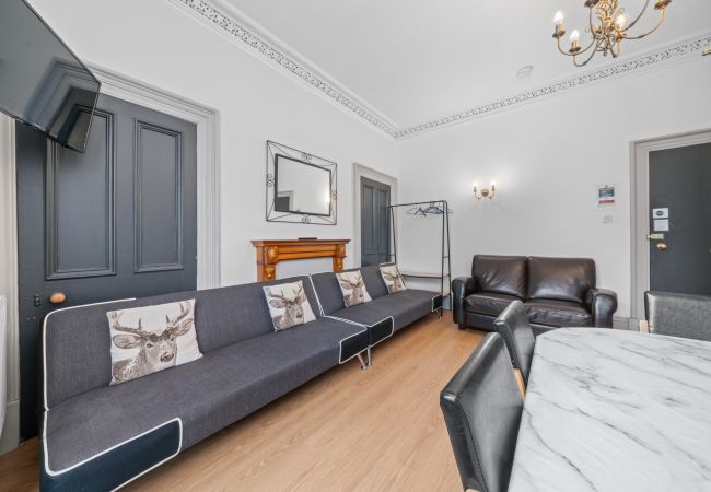 Apartment in Inverness - Central Inverness Hideaway - 2 Bedroom Flat