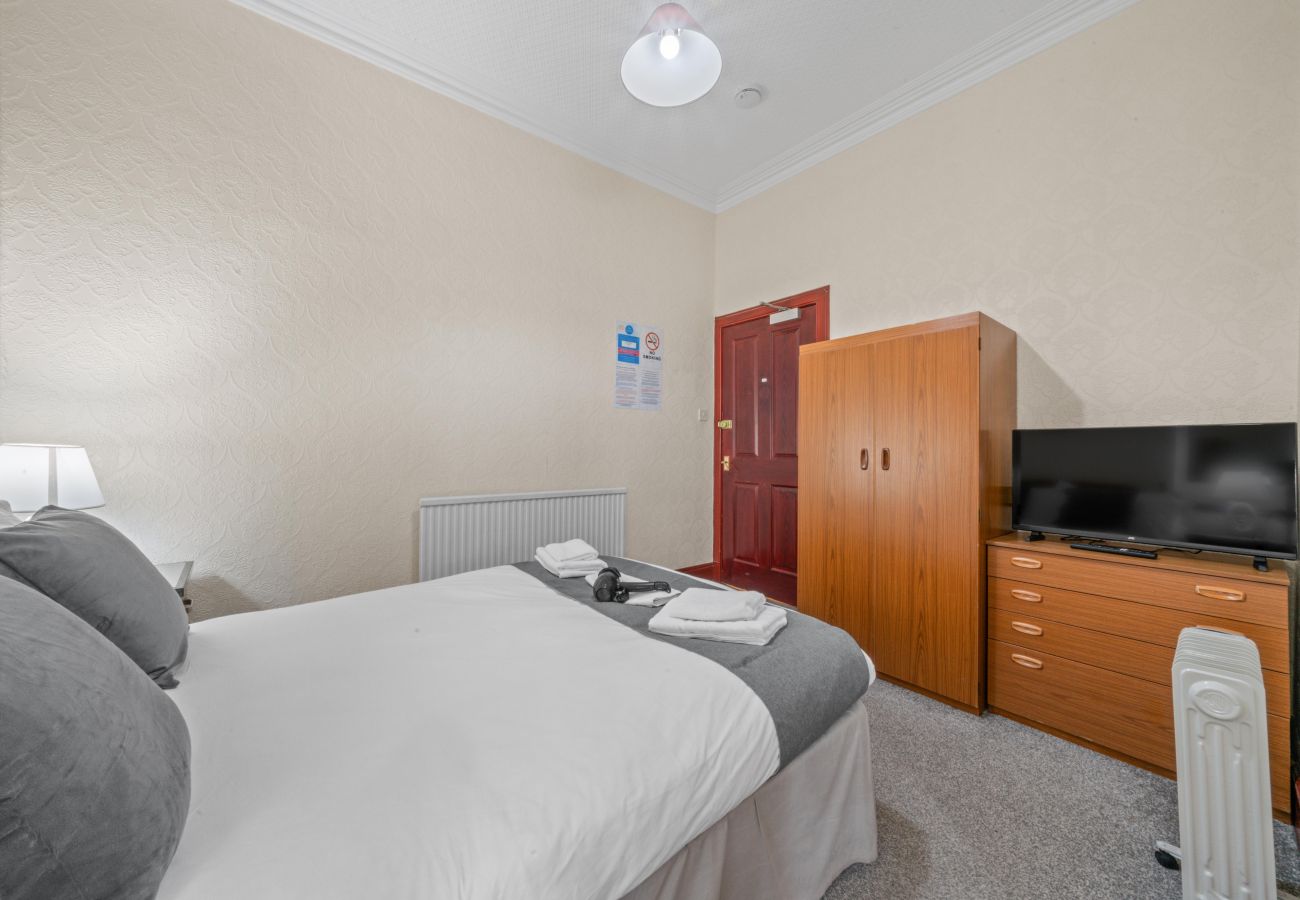 Rent by room in Inverness - Struy Guest House - Room 1  - Inverness 