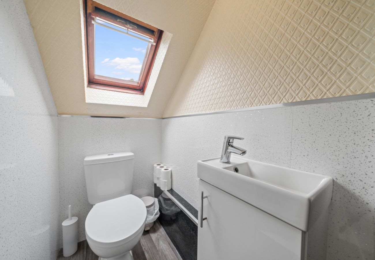 Rent by room in Inverness - Struy Guest House - Room 4  - Inverness 