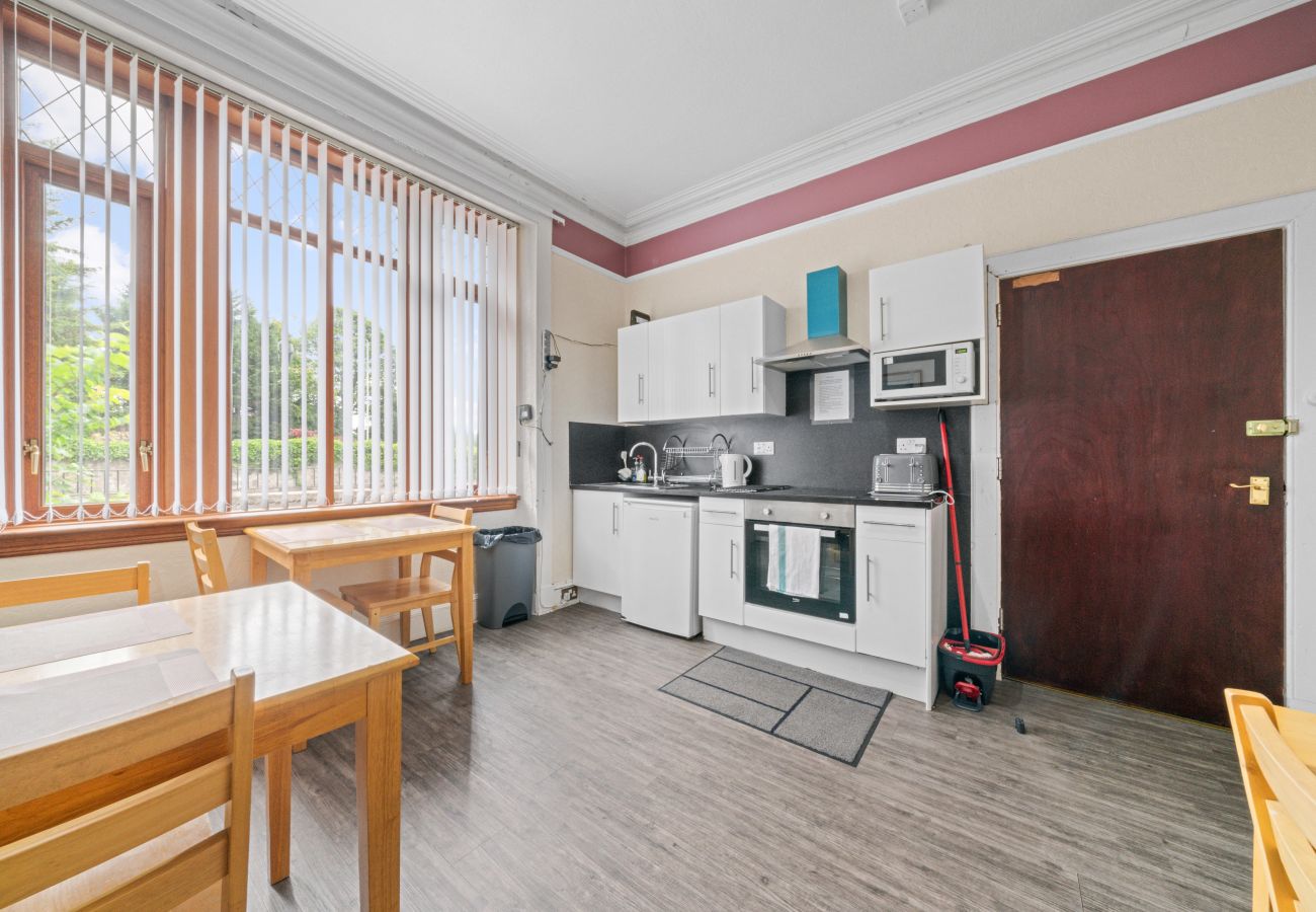 Rent by room in Inverness - Struy Guest House - Room 4  - Inverness 