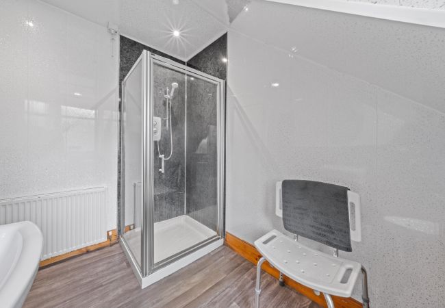 Rent by room in Inverness - Struy Guest House - Room 5  - Inverness  Rent by room in Inverness - Struy Guest House - Room 5  - Inverness