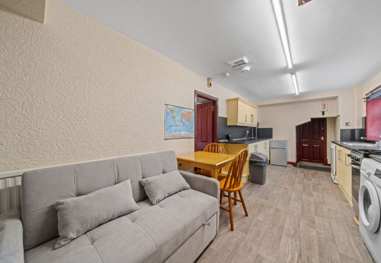 Rent by room in Inverness - Struy Guest House - Room 5  - Inverness 