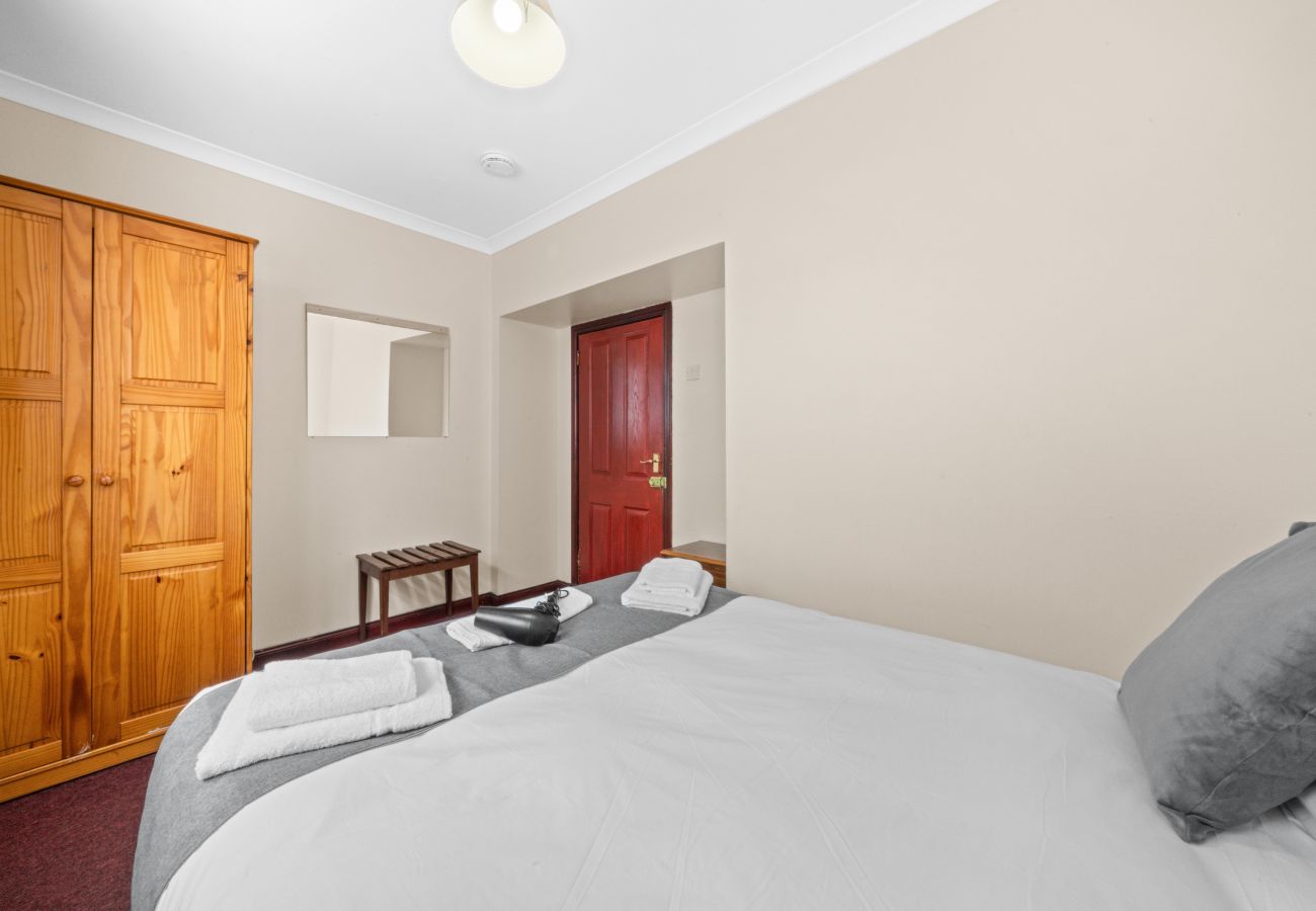 Rent by room in Inverness - Struy Guest House - Room 7 - Inverness 